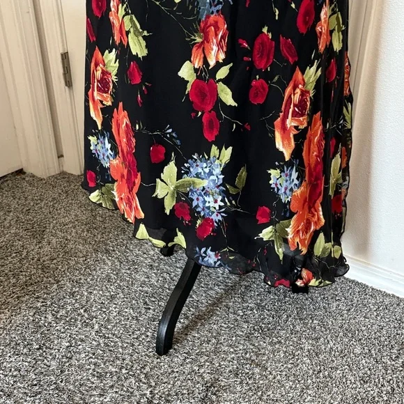 Tribal Vibrant Floral Maxi Dress - Black with Red and Orange - Picture 4 of 15